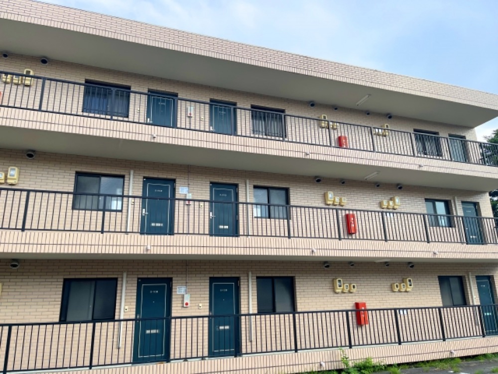 一棟マンション40戸の建物外観